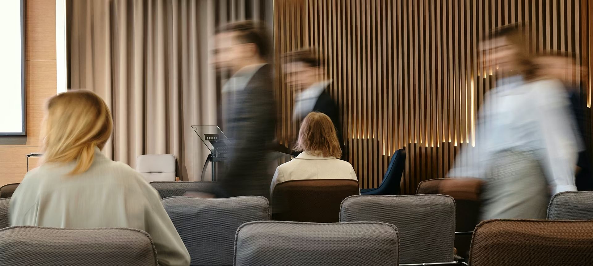 A crowd at a hotel loby